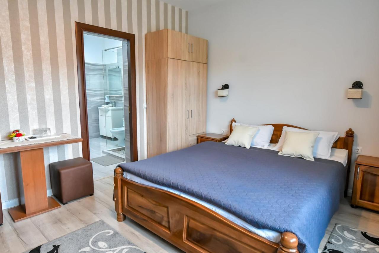 Casa Nely Hotel ซิกเกตู มาร์มาซีเอ ภายนอก รูปภาพ