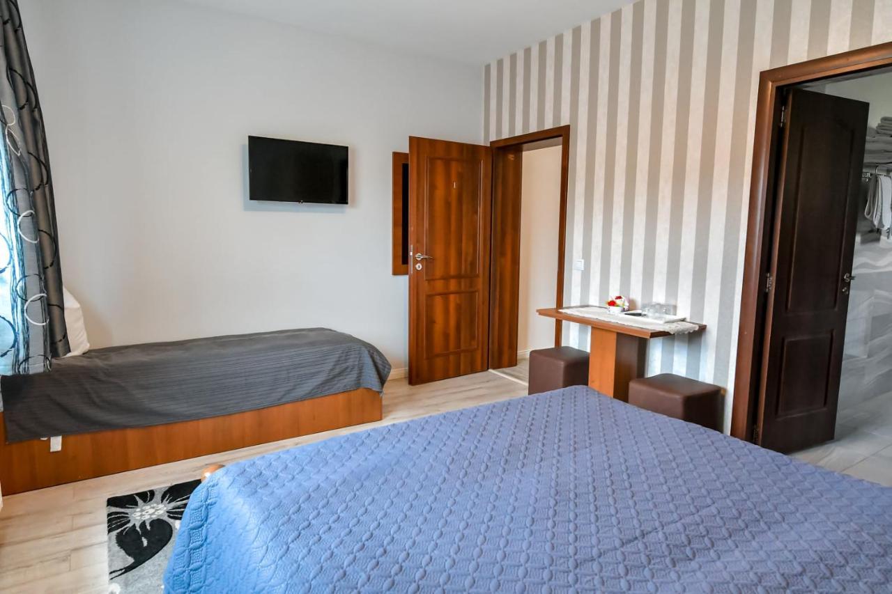 Casa Nely Hotel ซิกเกตู มาร์มาซีเอ ภายนอก รูปภาพ